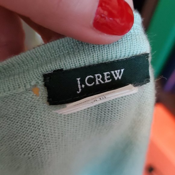 Beautiful Floral Embellished Cardigan - Picture 4 of 4